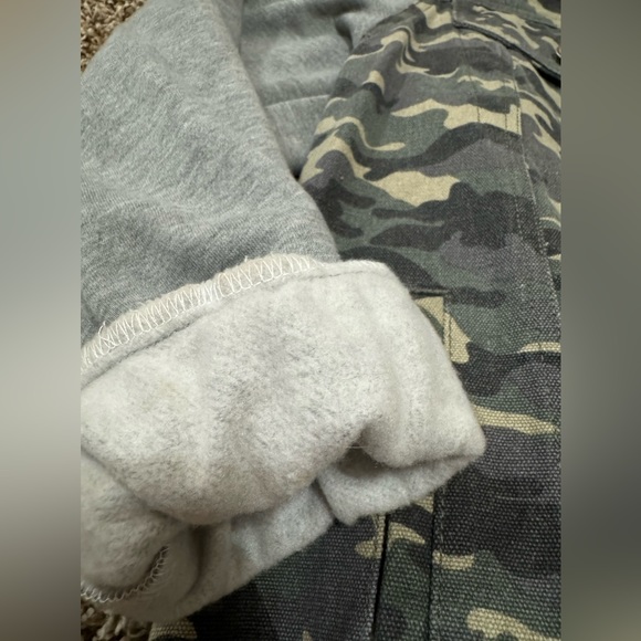 Buckle Jean Jacket - Picture 2 of 3